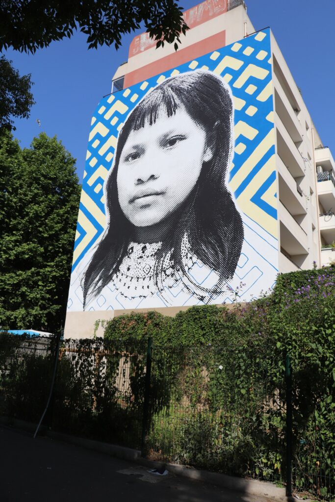 Niña Embera + cielo estrellado — rito_
